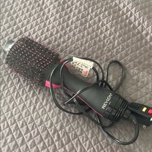 Revlon hair dryer and volumizer brush